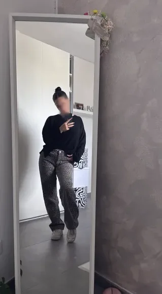 Aava, 21