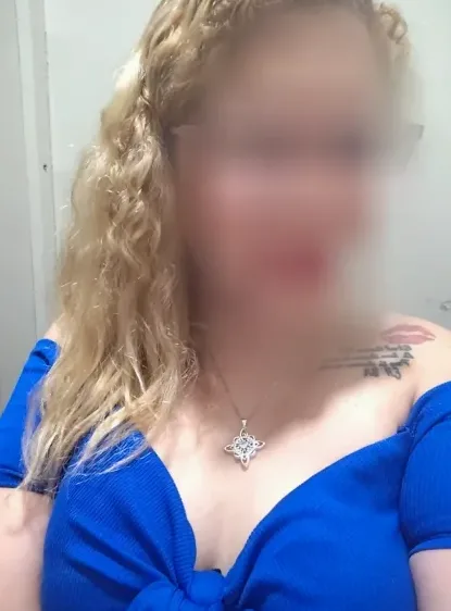 Amanda, 37
