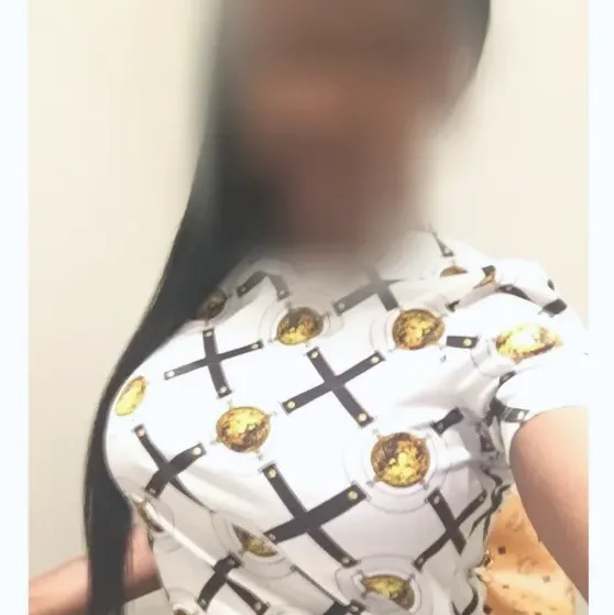 Camilla, 36