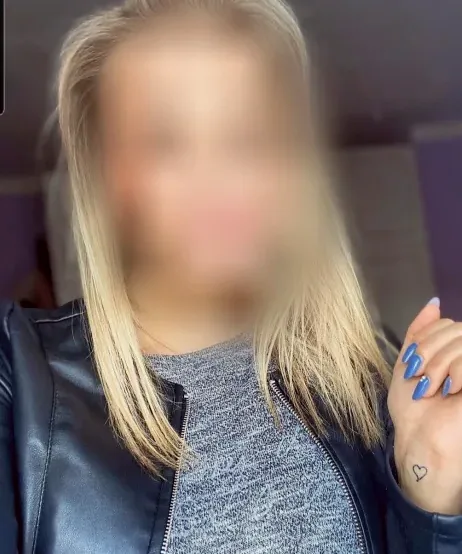 Elisa, 21