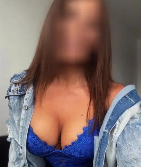 Emma, 31