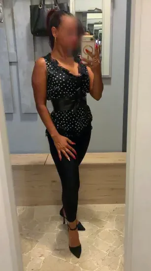 Emma, 36