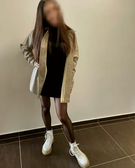 Fanni, 32