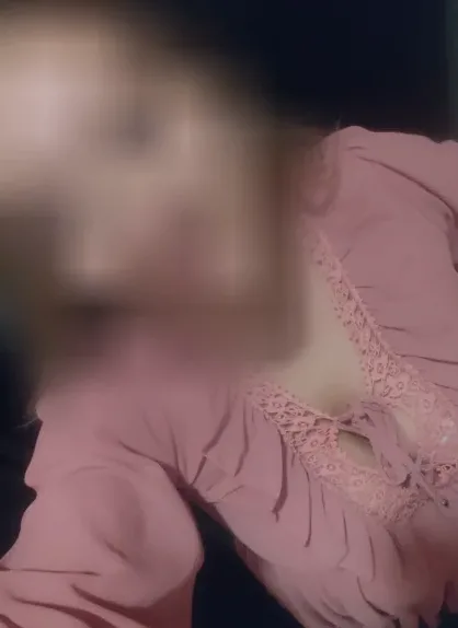 Tiia, 28