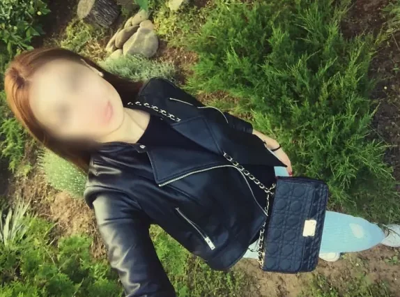 Ulla, 31